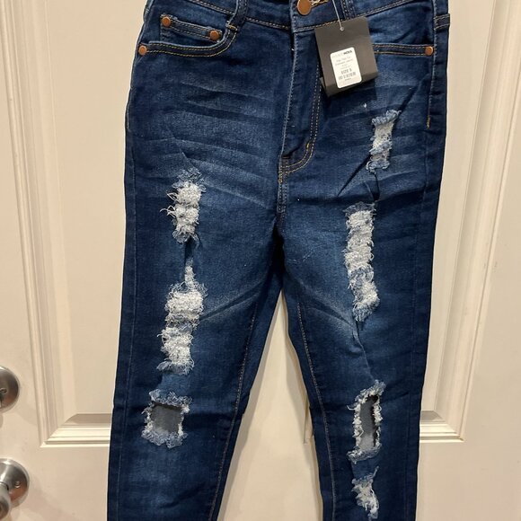 Distressed Jeans - Picture 3 of 11
